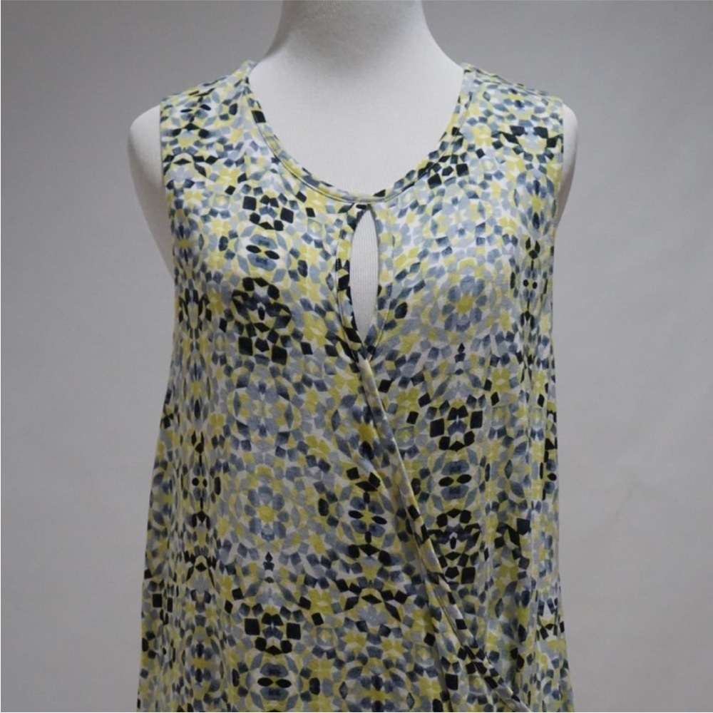 Cabi sleeveless Women’s size S